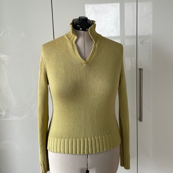 J Crew Sweater Color- Yellow/Green Size-Medium - Picture 5 of 12